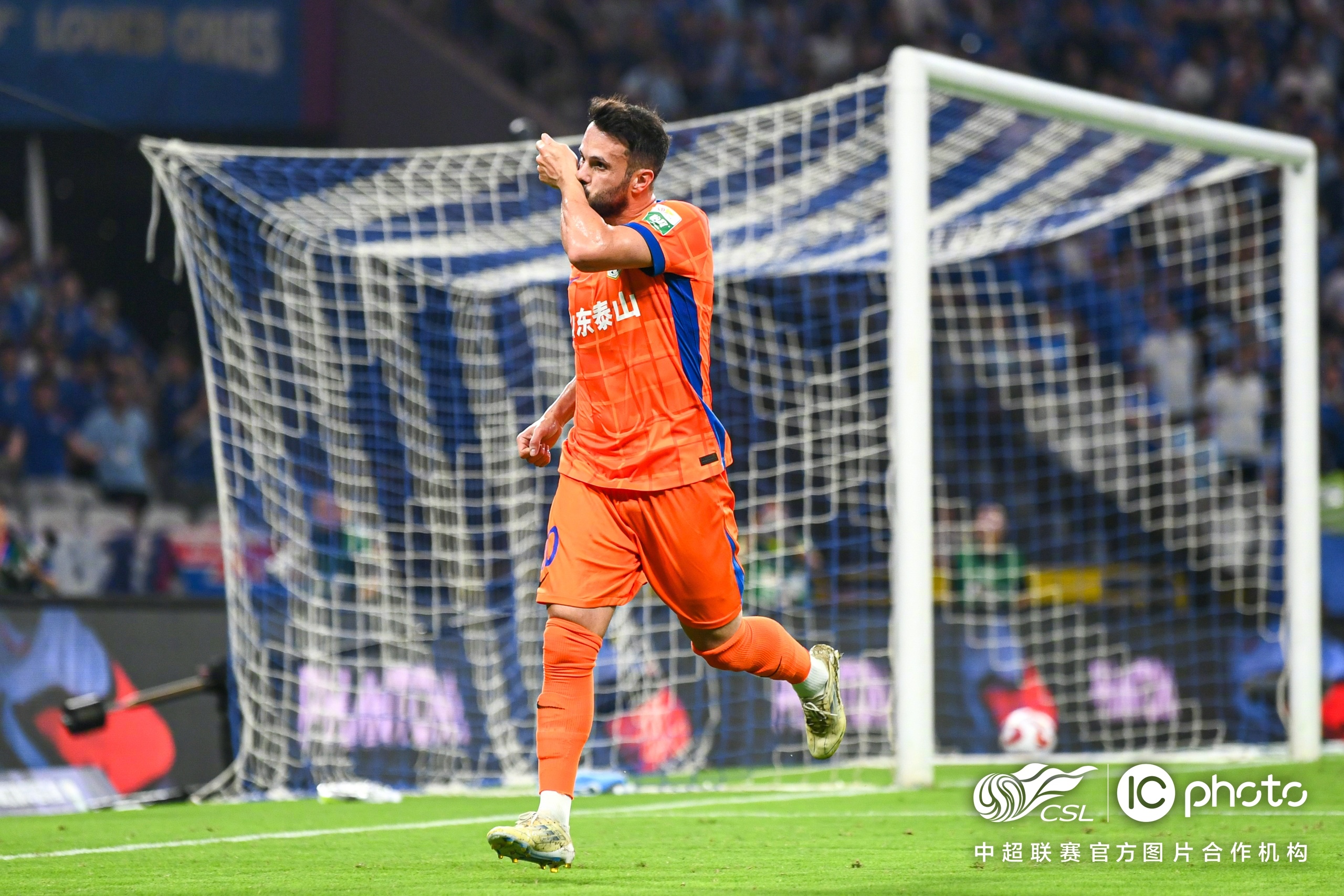 万博ManbetxAPP-今晚山东泰山比赛哪里直播